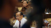 Rapat tersebut membahas pengajuan anggara kerja masing-masing lembaga pada tahun 2019.