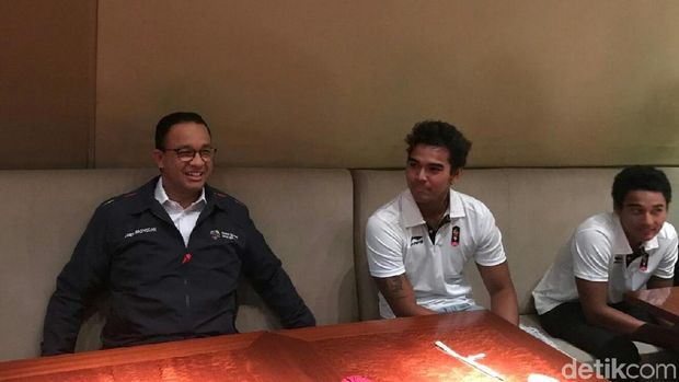Anies Ajak Atlet Jetski Aero Nobar Wiro Sableng