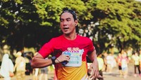 Lari 10 km bukan halangan buat Daniel. (Foto: Instagram/vjdaniel)