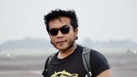 Erix Soekamti dan sang pilot berhasil selamat dari kejadian tersebut. Dok. Instagram/erixsoekamti