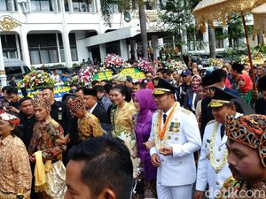 Ridwan Kamil Janji Fasilitasi HP untuk Kades-RW di Jabar