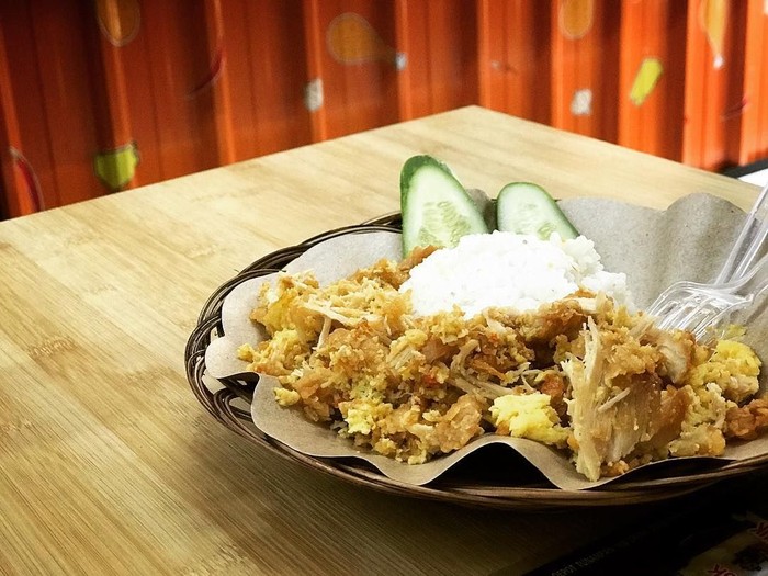 Huaah 15 Tempat Makan Ini Punya Ayam  Geprek  Super Pedas