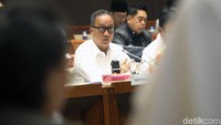 Rapat ini membahas anggaran untuk Kemensos.