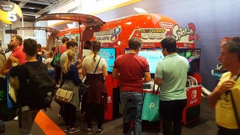 Nintendo tampil nyentrik dengan membawa mobil van ke IFA 2018. Foto: Muhamad Imron Rosyadi/detikINET