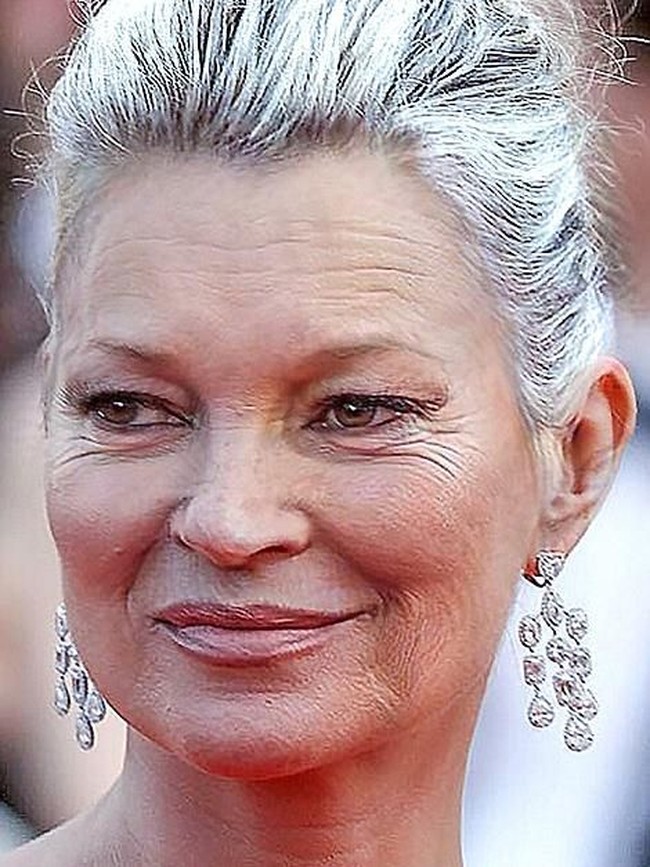 Dr. De Silva memprediksi kalau Kate Moss akan terlihat menua lebih cepat. Di usia 60 tahun, dia akan terlihat seperti wanita 70 tahun, karena gaya hidupnya yang suka merokok dan minum alkohol. Foto: Dok. Daily Mail