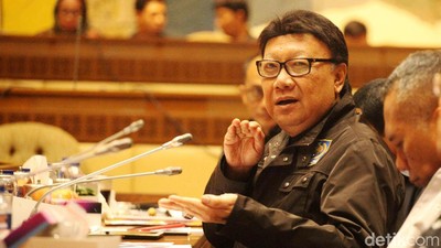 Tjahjo dan DPR Bahas Anggaran Kemendagri