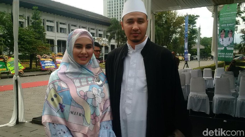 Foto: Kartika Putri dan Habib Usman (Foto: Mochamad Solehudin) Foto: Kartika Putri dan Habib Usman (Foto: Mochamad Solehudin)