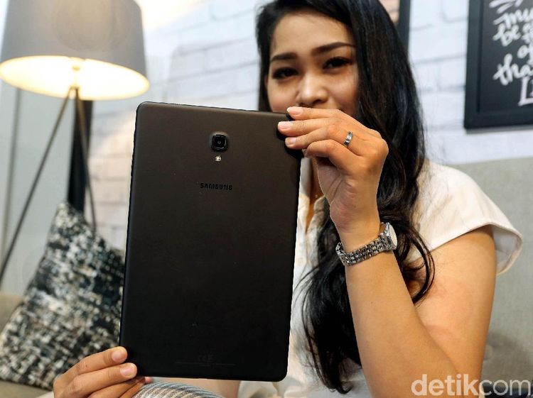Penampakan Galaxy Tab A 2018, Tablet Rp 5 Juta