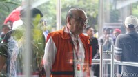 Johannes Kotjo tiba di gedung KPK, Jakarta.