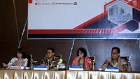 Hadir dalam acara tersebut Senior Executive Vice President (SEVP) Treasury & Global Services Bank BRI Listiarini Dewajanti, Head of Investor Relations Bank BRI Achmad Royadi, dan Pemimpin Wilayah BRI Semarang Fidri Arnaldy. Acara ini merupakan public expose kedua Bank BRI di tahun 2018, sebelumnya telah dilakukan public expose di Jakarta (29/8) dan akan berlanjut di Makassar (27/9). Foto: dok. BRI