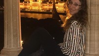 Selain itu, ia juga pernah ke Budapest, Hungaria. Mau ke mana lagi nih, Val?( bonnieaarons1/Instagram)