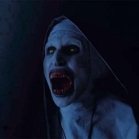 Teror Valak ini masih dibintangi pemeran yang sama. Adalah Bonnie Aarons, aktris 39 tahun yang ternyata sudah sering membintangi sejumlah film horor. Foto: Istimewa