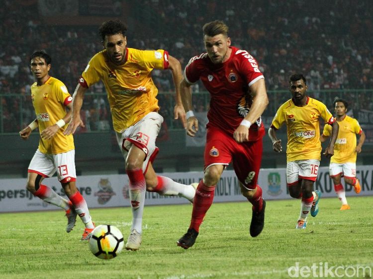 Persija Dikalahkan 10 Pemain Selangor FA