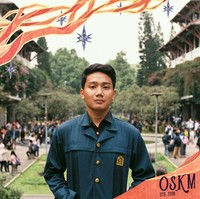 Pengawal saya hari ini, Ridwan Kamil Junior aka @emmerilkahn. Masih kuliah di ITB dan eng ing eng dia masih available. SIAPA gadis mau jadi mantu saya, tolong posting pantun rayuan untuknya. Rayuan ter epik akan saya pertimbangkan. 🤗😃, begitu keterangan foto yang diunggah Ridwan Kamil di Instagram. Foto: Instagram