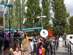 Melihat Unik dan Megahnya Pameran Teknologi Terbesar