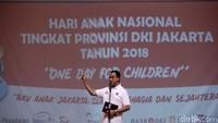 Dalam sambutannya, Anies mengatakan setiap hari harus menjadi hari anak. Anies juga mengingatkan agar anak-anak bisa menjadi anak yang pembelajar, karena dengan jiwa pembelajar maka anak-anak mampu mencapai kesuksesan.