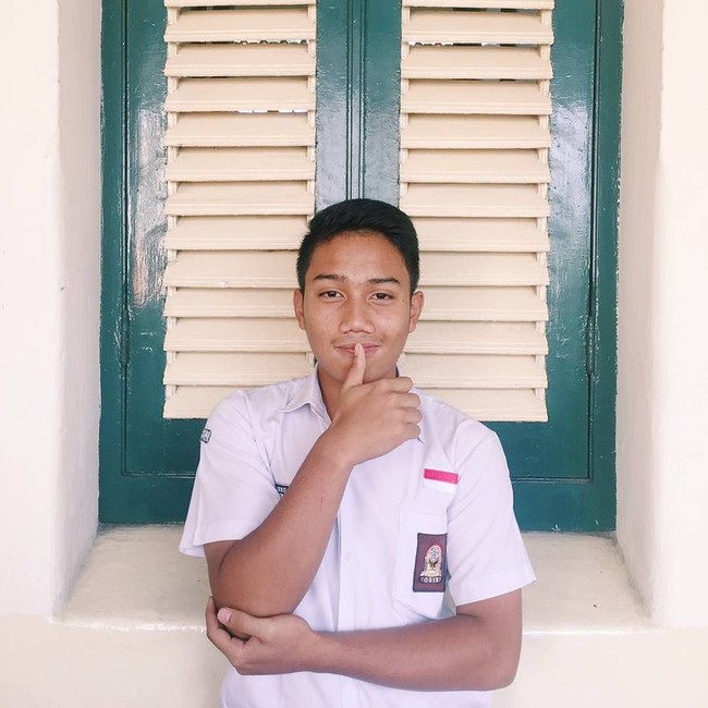 Eril sapaan akrab Emmiril merupakan alumni SMA N 3 Bandung.  Foto: Instagram