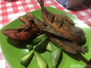 Raja Sambel Devils: Tersengat Pedasnya Sambal Devil dengan Bawal Krispi