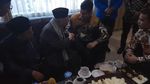 Detik-detik Maruf Amin Mualafkan Bule Eduardo Gomez di Bandung
