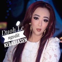 Soimah disebut-sebut jadi selebriti yang pertama kali memopulerkan tantangan ini. Lewat Instagram, komedian berusia 37 tahun ini pamer foto wajahnya yang jadi sangat lonjong dengan dagu lancip. Foto: Instagram