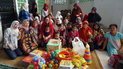 BMP Serahkan Perlengakapan Belajar