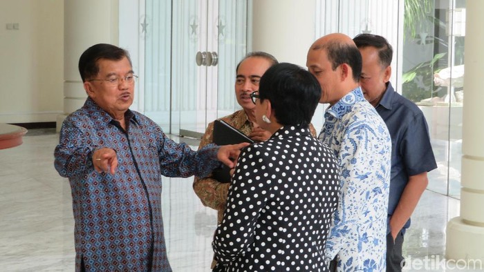 Kata JK soal 3.226 Barang yang Ditagih Kemenpora dari Roy Suryo