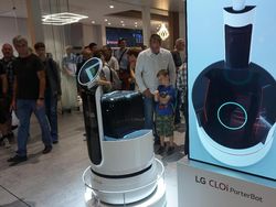 Melihat Unik dan Megahnya Pameran Teknologi Terbesar