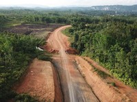 Jokowi Gelontorkan Rp 5 T untuk 1.067 Km Jalan Perbatasan