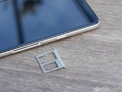 Unboxing Galaxy A8 Star, Ponsel Dua Kamera Harga Rp 7 Jutaan