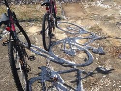 Potret Bayangan yang Bikin Mata Melihat Berkali-kali