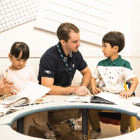 Dapatkan Konsep Metode Belajar Interaktif Anak di EF English Centers