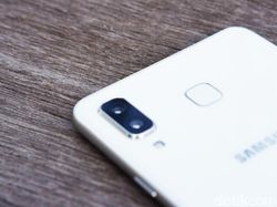 Unboxing Galaxy A8 Star, Ponsel Dua Kamera Harga Rp 7 Jutaan