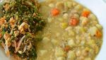 Intip Gaya Edy Rahmayadi Saat Belanja Kerupuk dan Cicip Bubur Pedas