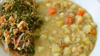 Edy mengklaim bubur pedas adalah makanan favoritnya dan keluarga. Bubur pedas tergolong makanan mewah yang jarang dijumpai kecuali dalam acara adat orang Melayu. Foto: Instagram edy_rahmayadi