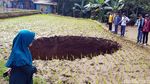 Penampakan Lubang Misterius di Sukabumi