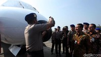 Badan pesawat lebih panjang 3 meter daripada CN235. Pesawat ini berkapasitas untuk 40 sampai dengan 50 penumpang.