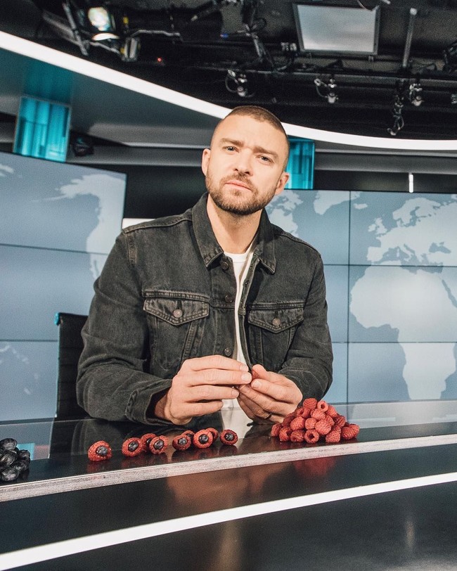 Justin TimberlakeJustin Timberlake juga dianggap bermasalah di 2021. Ia dituduh netizen memanipulasi media dengan membuat imej Britney Spears bersalah karena berselingkuh saat mereka putus hubungan. Selain itu, tahun ini Justin juga tertangkap berselingkuh dengan wanita lain. Karena kritik dari publik, ia lalu meminta maaf. Foto: Instagram @justintimberlake