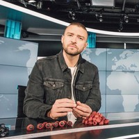 Justin TimberlakeJustin Timberlake juga dianggap bermasalah di 2021. Ia dituduh netizen memanipulasi media dengan membuat imej Britney Spears bersalah karena berselingkuh saat mereka putus hubungan. Selain itu, tahun ini Justin juga tertangkap berselingkuh dengan wanita lain. Karena kritik dari publik, ia lalu meminta maaf. Foto: Instagram @justintimberlake