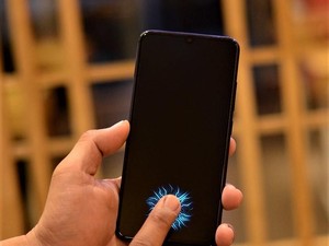 Screen Touch ID Vivo V11 Pro Jadi yang Pertama di Tanah Air
