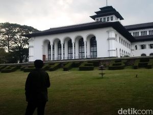 Ridwan Kamil akan Rombak Wajah Gedung Sate
