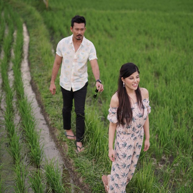 “Jika kukumu panjang potonglah kukumu bukan jarimu , jika terjadi perdebatan potonglah egomu bukan hubunganya” always will remember&admire his wise sayings @sumargodenny 🤗💕 wil always be my most treasured memory. I thank God for the chance to know someone as amazing as him, tulis Dita Soedarjo pada caption foto yang diunggahnya di Instagram. Foto: Instagram/@ditasoedarjo