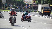 Aksi ugal-ugalan berkendara di jalanan akhirnya kembali muncul karena tak ada pengawasan bersamaan dengan selesainya penyelenggaraan Asian Games 2018.