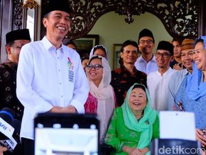 Canda Yenny Wahid: Jokowi Kalau Silaturahmi Nggak Pakai Stuntman