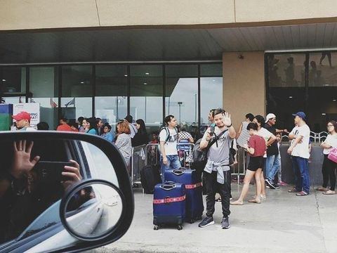 Perpisahan saat Jet kembali ke Kanada