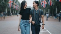 Artis Indonesia blasteran Inggris ini lahir di Jakarta, 6 Agustus 1993. Kimberly Ryder menikah dengan seorang aktor bernama Edward Akbar. (Instagram/kimbrlyryder)