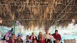 Liburannya Manusia Tertinggi di Dunia