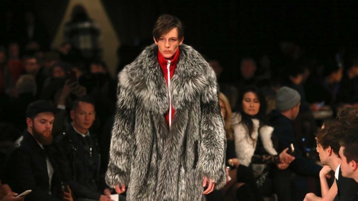 Burberry Stop Pakai Bulu Hewan Asli Dan Bakar Produknya Yang Tidak Laku