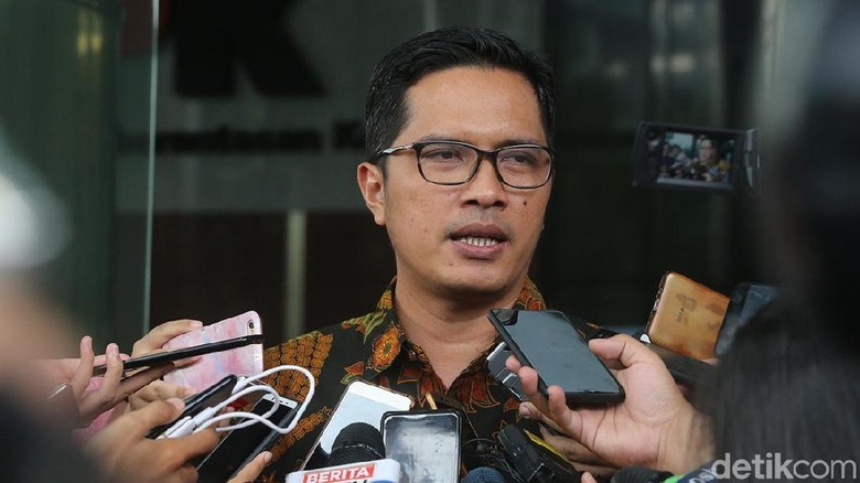 KPK Ingatkan Hati-hati Pilih Caleg: Sudah 220 Anggota Dewan Diproses KPK Ingatkan Hati-hati Pilih Caleg: Sudah 220 Anggota Dewan Diproses