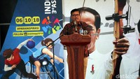 Deputi III Bidang Pembudayaan Olahraga Kemenpora Raden Isnanta memberikan sambutan.