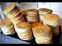 Rekor-rekor Unik Seputar Pancake, Ada Rekor Melempar Pancake